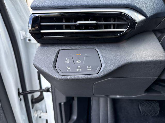 new 2025 Volkswagen ID.4 car, priced at $49,783