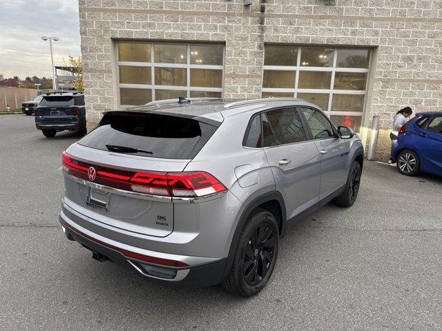 new 2024 Volkswagen Atlas Cross Sport car, priced at $38,109