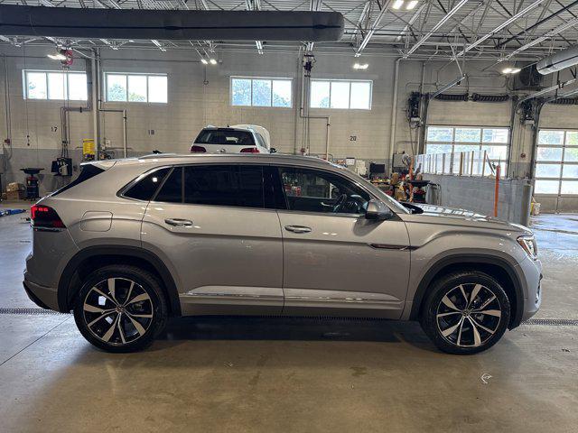 new 2025 Volkswagen Atlas Cross Sport car, priced at $49,397