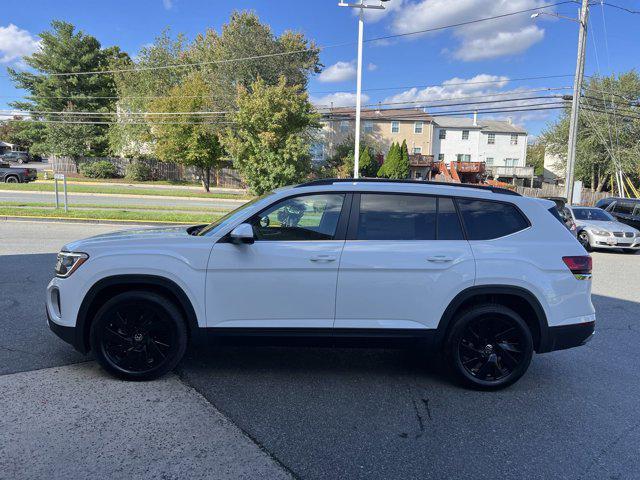 new 2024 Volkswagen Atlas car, priced at $37,810