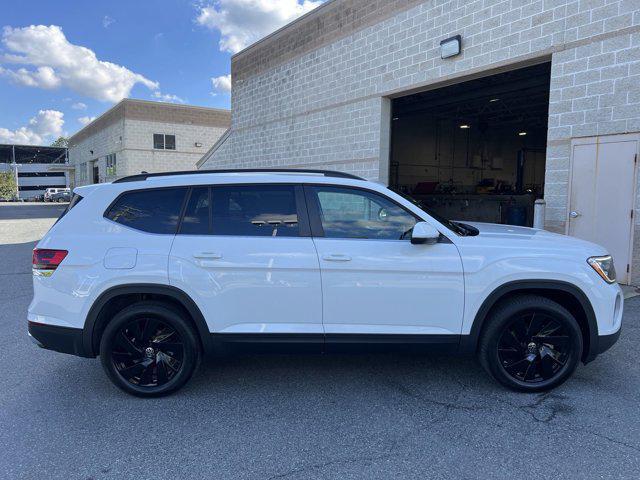 new 2024 Volkswagen Atlas car, priced at $37,810