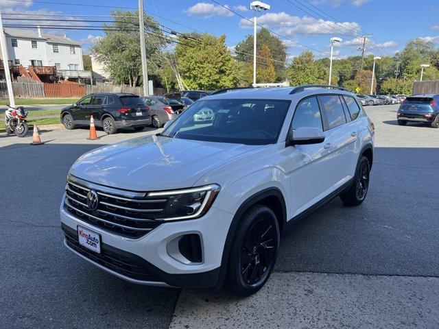 new 2024 Volkswagen Atlas car, priced at $39,310