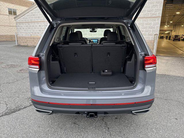 new 2025 Volkswagen Atlas car, priced at $44,810