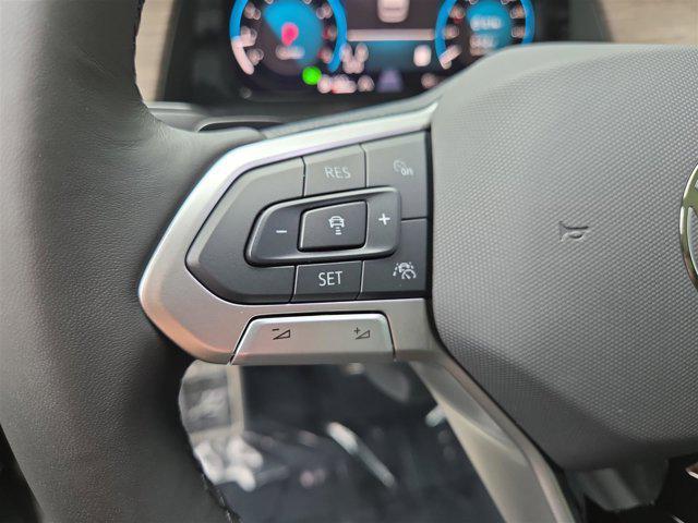 new 2025 Volkswagen Atlas car, priced at $50,639