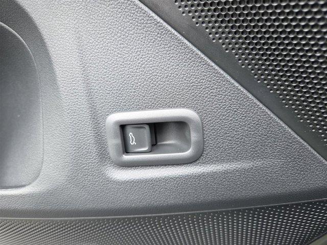 new 2025 Volkswagen Tiguan car, priced at $37,167