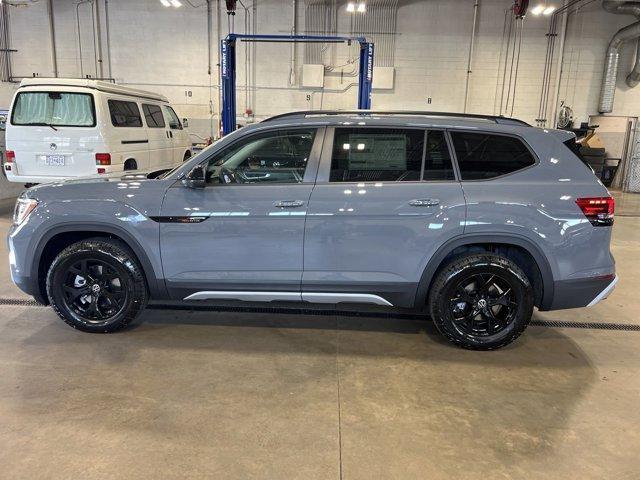 new 2024 Volkswagen Atlas car, priced at $45,780