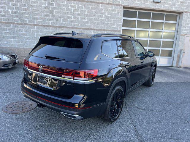 new 2024 Volkswagen Atlas car, priced at $37,810