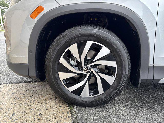 new 2025 Volkswagen Tiguan car, priced at $28,910