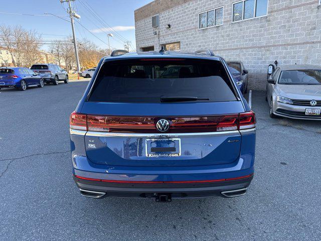 new 2025 Volkswagen Atlas car, priced at $43,180