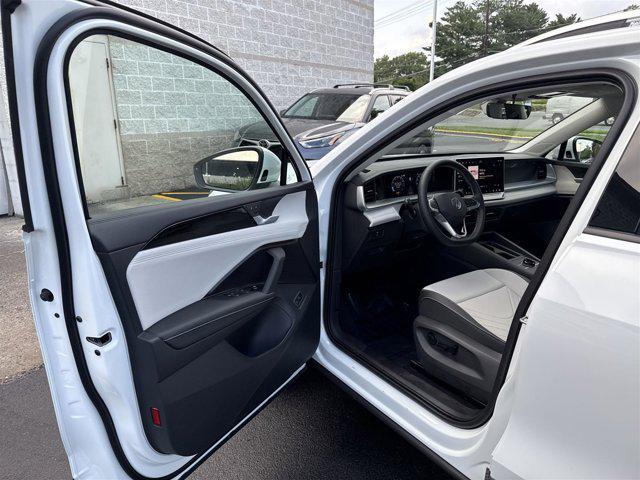 new 2025 Volkswagen Tiguan car, priced at $34,323