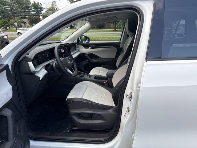 new 2025 Volkswagen Tiguan car, priced at $35,073