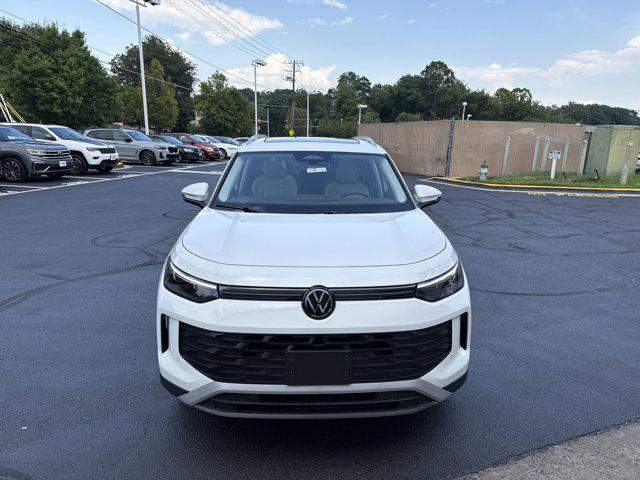 new 2025 Volkswagen Tiguan car, priced at $35,073