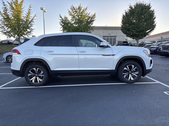 new 2026 Volkswagen Atlas Cross Sport car, priced at $41,419