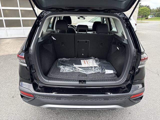 new 2025 Volkswagen Taos car, priced at $27,510