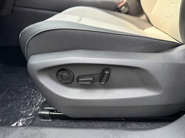 new 2025 Volkswagen Tiguan car, priced at $33,776