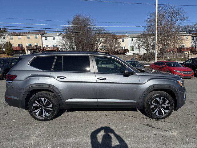 new 2025 Volkswagen Atlas car, priced at $38,698