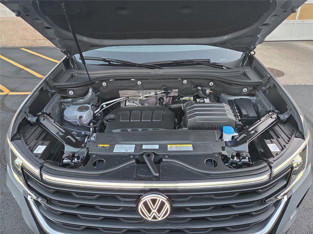 new 2026 Volkswagen Atlas Cross Sport car, priced at $45,506