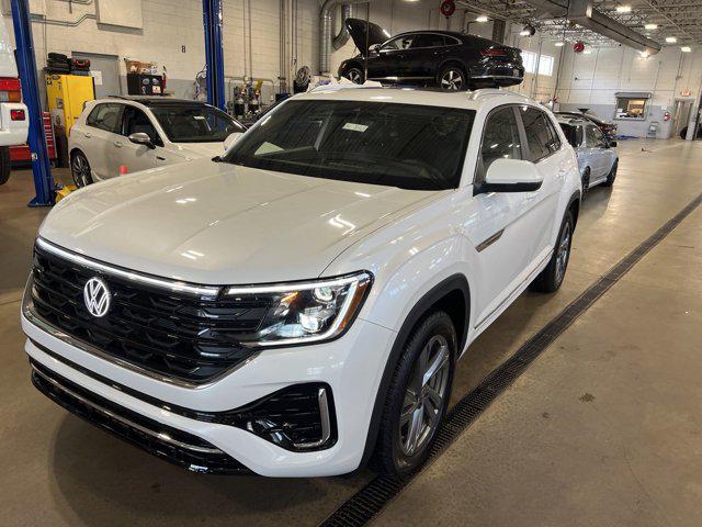 new 2024 Volkswagen Atlas Cross Sport car, priced at $41,578