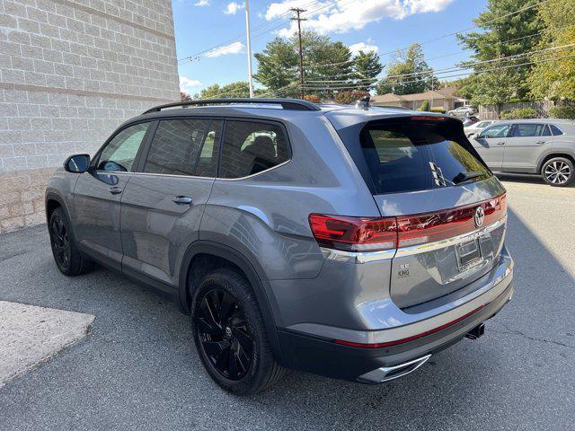 new 2024 Volkswagen Atlas car, priced at $37,810