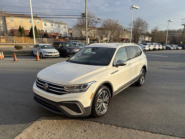 new 2024 Volkswagen Tiguan car, priced at $28,449