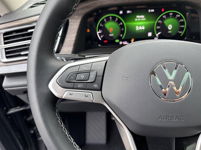 new 2025 Volkswagen Atlas car, priced at $45,361