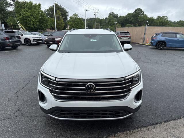 new 2025 Volkswagen Atlas car, priced at $38,198