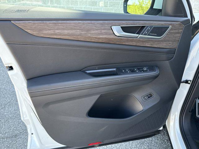 new 2025 Volkswagen Atlas car, priced at $52,310