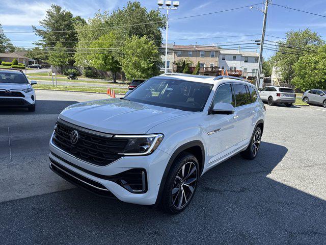 new 2025 Volkswagen Atlas car, priced at $52,310