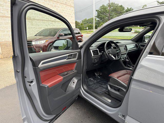used 2022 Volkswagen Atlas Cross Sport car, priced at $25,577