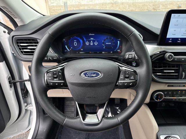 used 2022 Ford Escape car, priced at $26,999