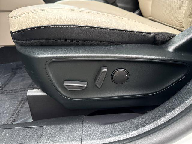 used 2022 Ford Escape car, priced at $26,999