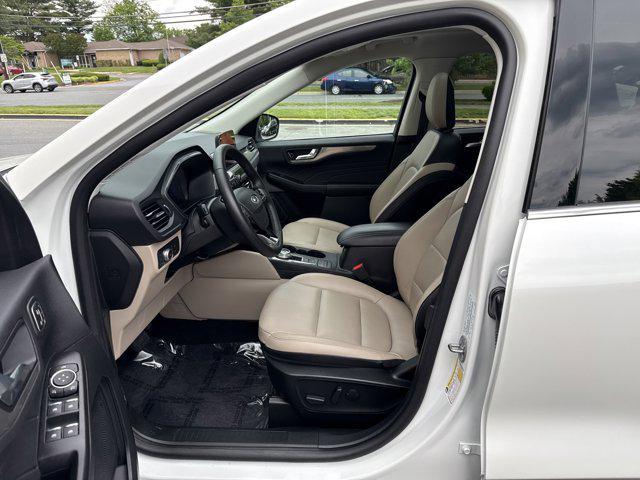 used 2022 Ford Escape car, priced at $26,999