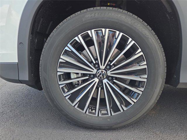 new 2025 Volkswagen Tiguan car, priced at $30,430