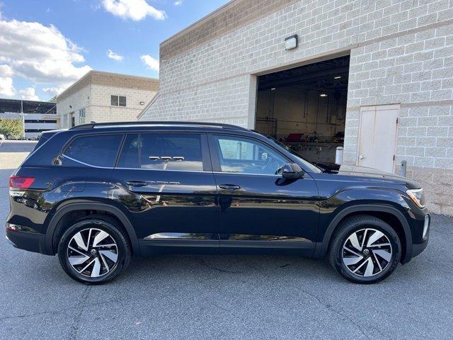 new 2024 Volkswagen Atlas car, priced at $38,798