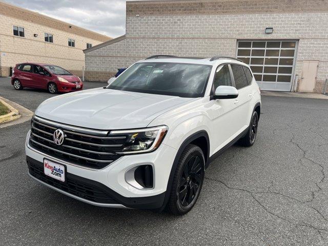 new 2024 Volkswagen Atlas car, priced at $38,603