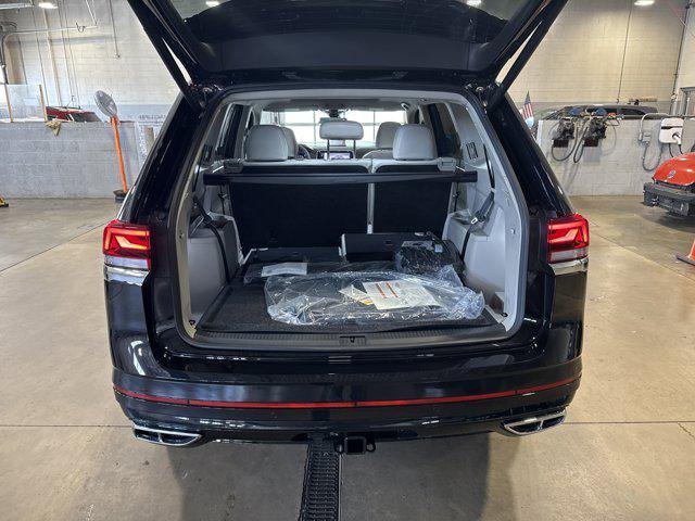 new 2025 Volkswagen Atlas car, priced at $50,373