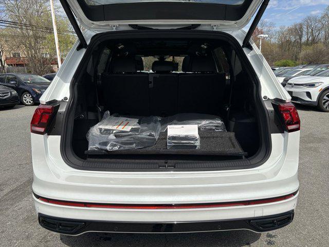 new 2024 Volkswagen Tiguan car, priced at $30,521