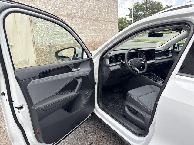 new 2025 Volkswagen Tiguan car, priced at $35,823