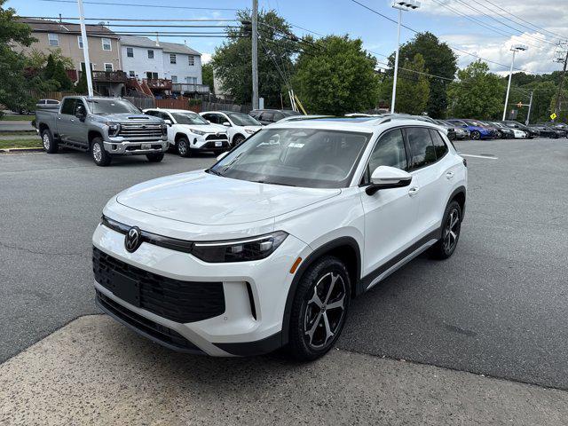 new 2025 Volkswagen Tiguan car, priced at $35,823