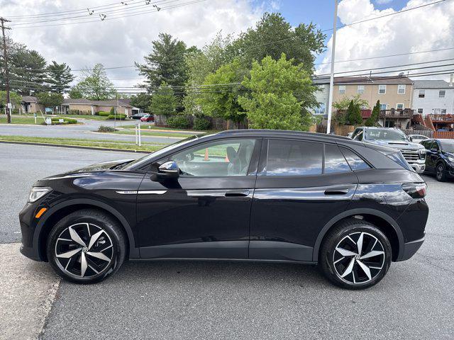 new 2025 Volkswagen ID.4 car, priced at $49,431