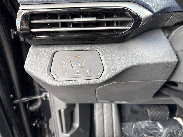 new 2025 Volkswagen ID.4 car, priced at $45,931