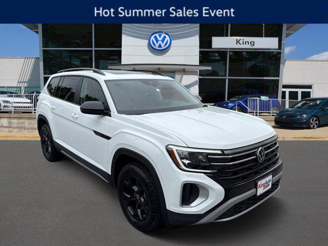 new 2025 Volkswagen Atlas car, priced at $43,289