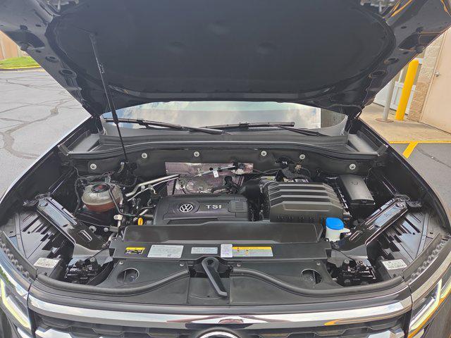 used 2023 Volkswagen Atlas car, priced at $32,999