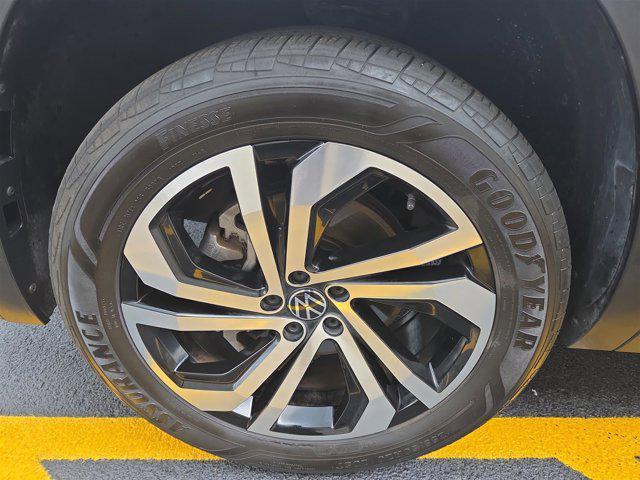 used 2023 Volkswagen Atlas car, priced at $32,699
