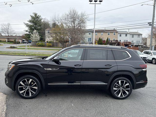 new 2025 Volkswagen Atlas car, priced at $50,751