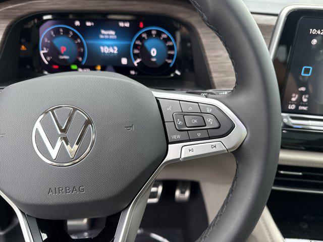 new 2025 Volkswagen Atlas car, priced at $50,751