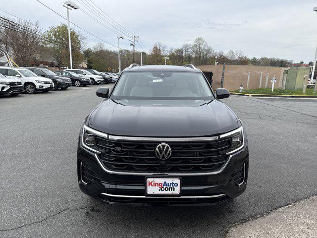 new 2025 Volkswagen Atlas car, priced at $50,751