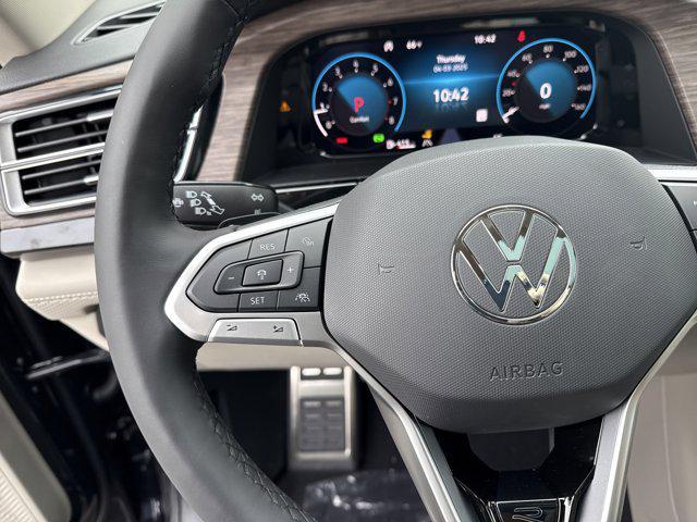new 2025 Volkswagen Atlas car, priced at $50,751