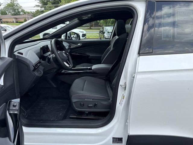 new 2025 Volkswagen ID.4 car, priced at $46,007
