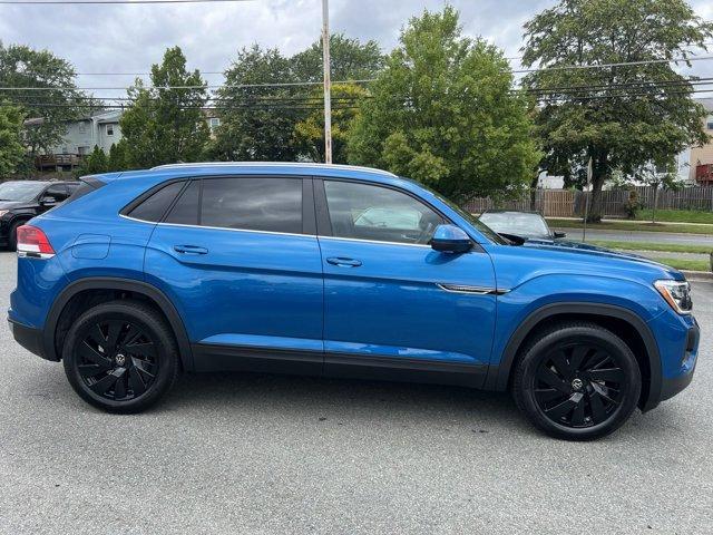 new 2024 Volkswagen Atlas Cross Sport car, priced at $42,415